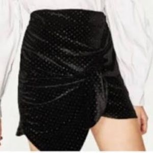 Zara Trafuluc Asymmetrical Black Mini Skirt Sz M